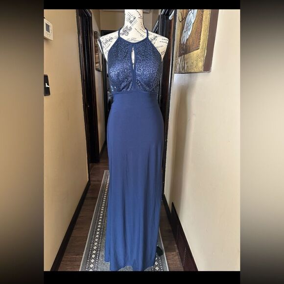 X ByXScape navy blue with sequins halter top gown openback high slit on side sz4 - Picture 5 of 7